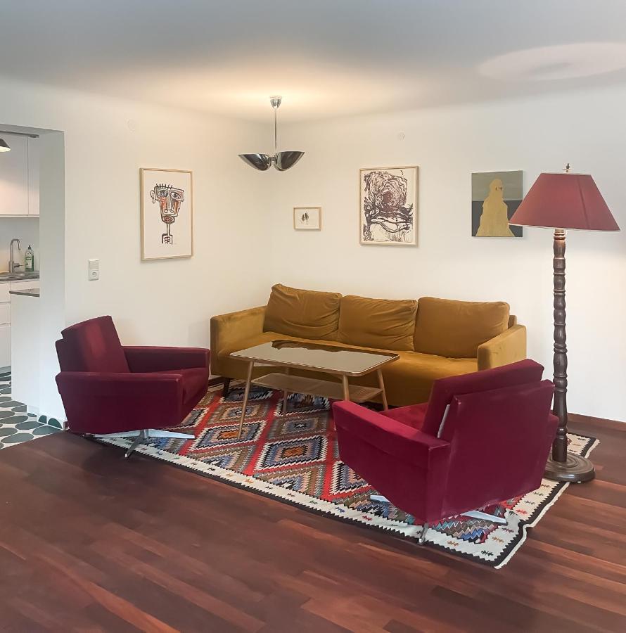 Schone Wohnung Mit Grossem Garten In Zentraler Lage 펠트키르히 외부 사진